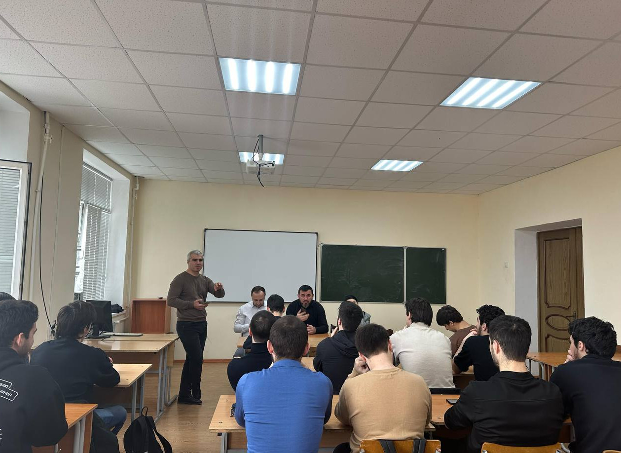 Открытый диалог со студентами факультета информатики и информационных технологий ДГУ на тему: «Профилактика буллинга»